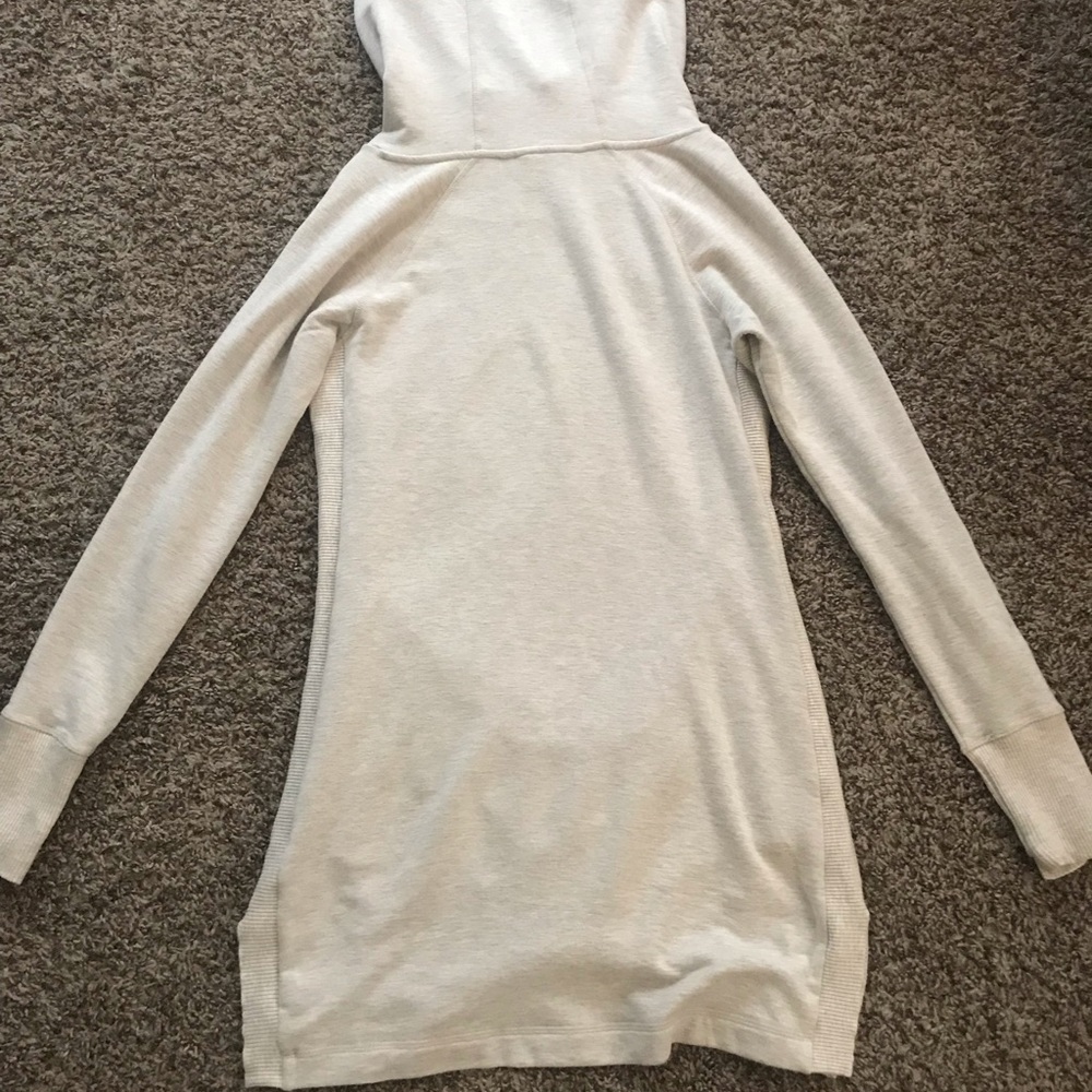 Sweater - Picture 4 of 4
